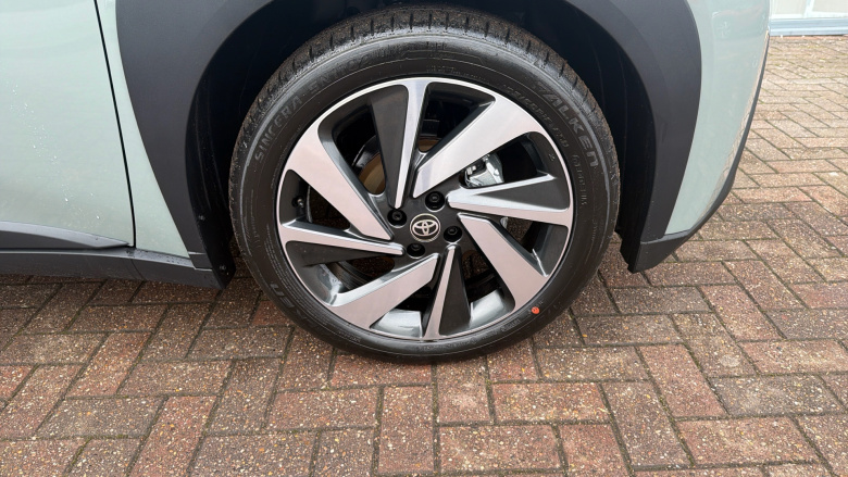 Toyota Aygo X 1.0 VVT-i Edge 5dr Petrol Hatchback